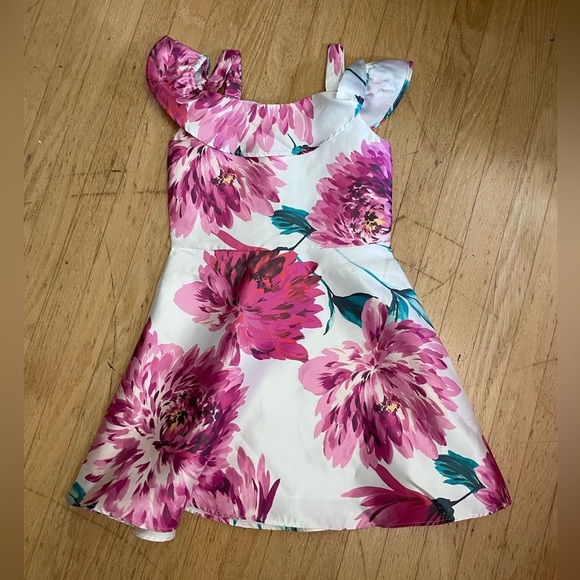 Children’s place pink flower dress satin feel new with tags - Picture 1 of 6